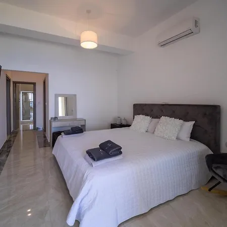 Kisso Ligion Villa *